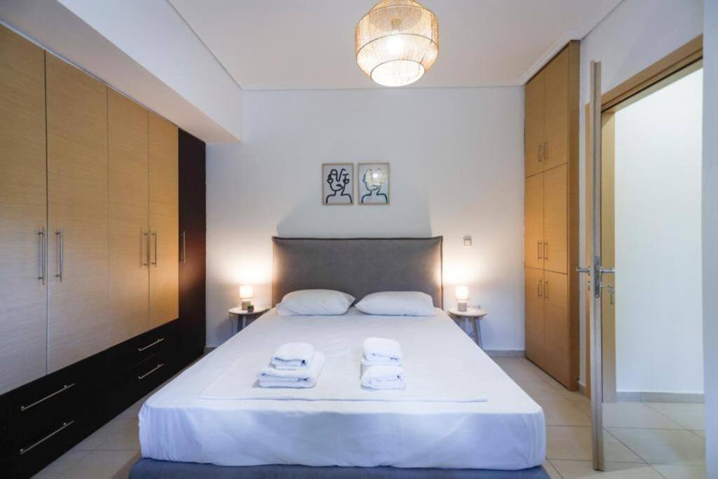 Pame Rentals - Cozy Glyfada Stay With Free Parking Athens Ngoại thất bức ảnh